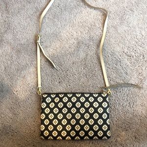Fossil purse
